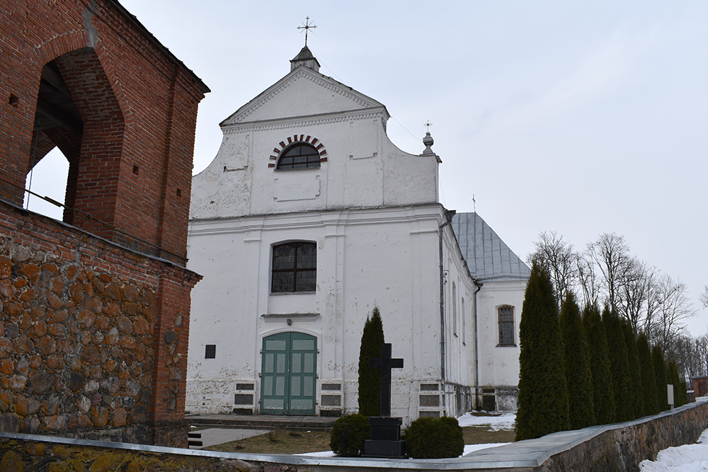 Крестовоздвиженский костёл в Асуне