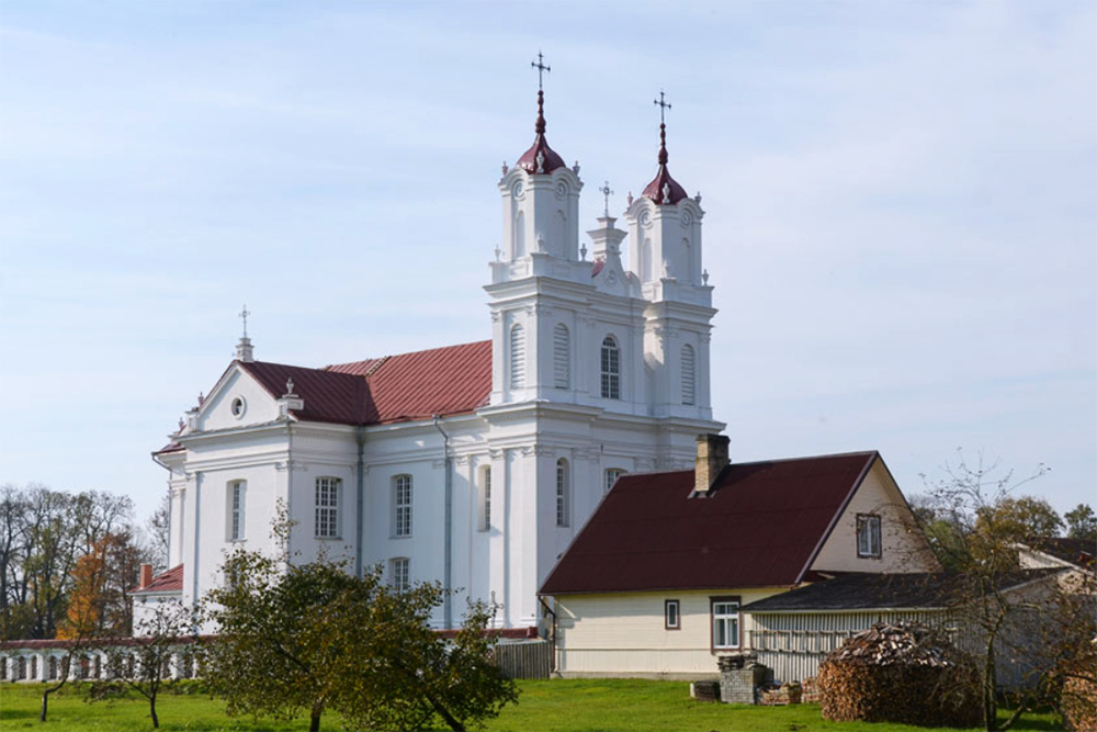 Костёл Св. Станислава в Двиете