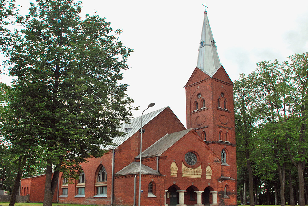 Резекненская лютеранская церковь Святой Троицы (Rēzeknes Svētās Trīsvienības luteriskā baznīca)